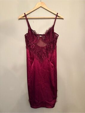 TIC TOC Deep Wine Lace & Satin Slip Dress L